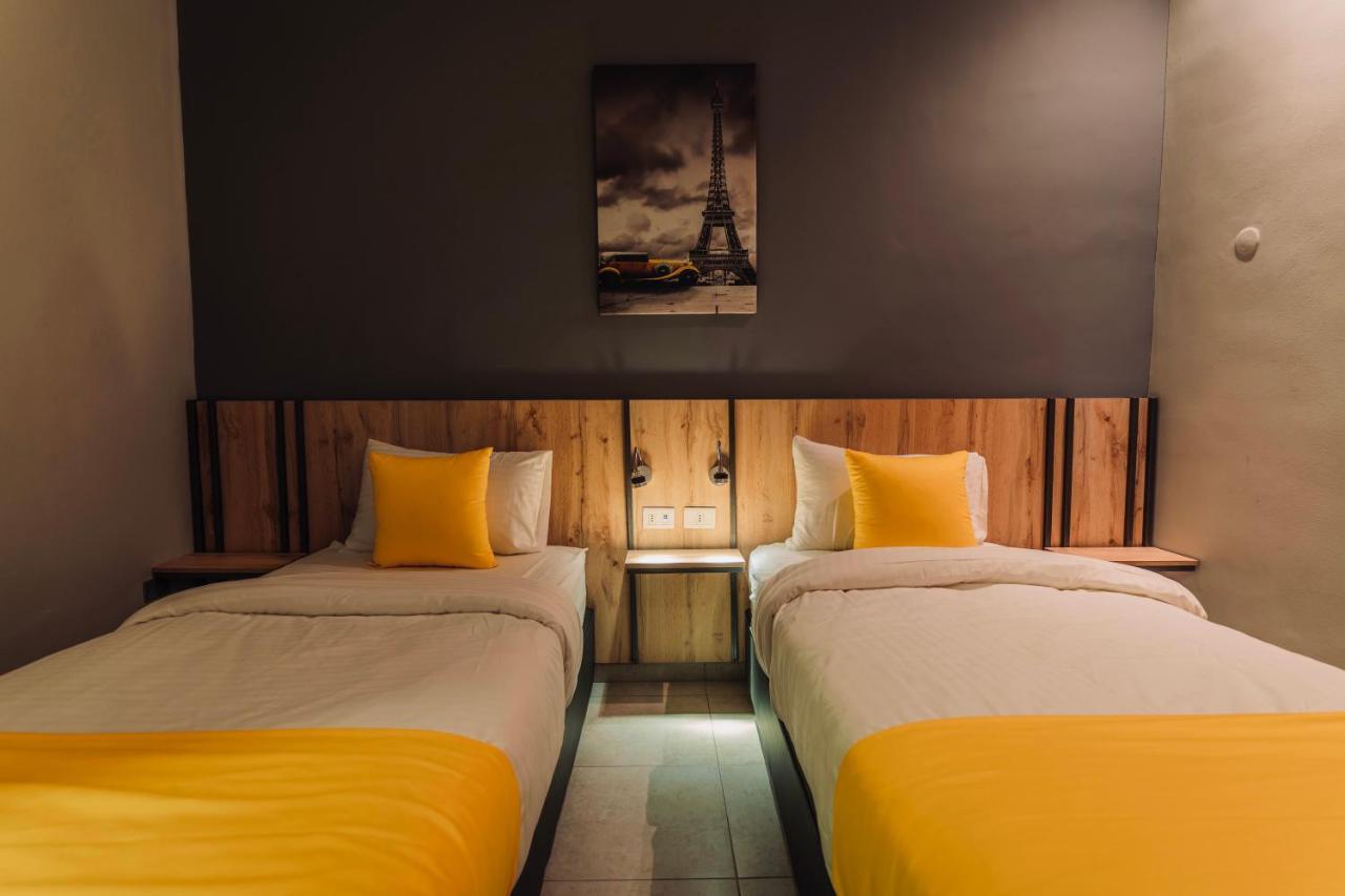 Baden Hotel Suites Amman Exteriör bild