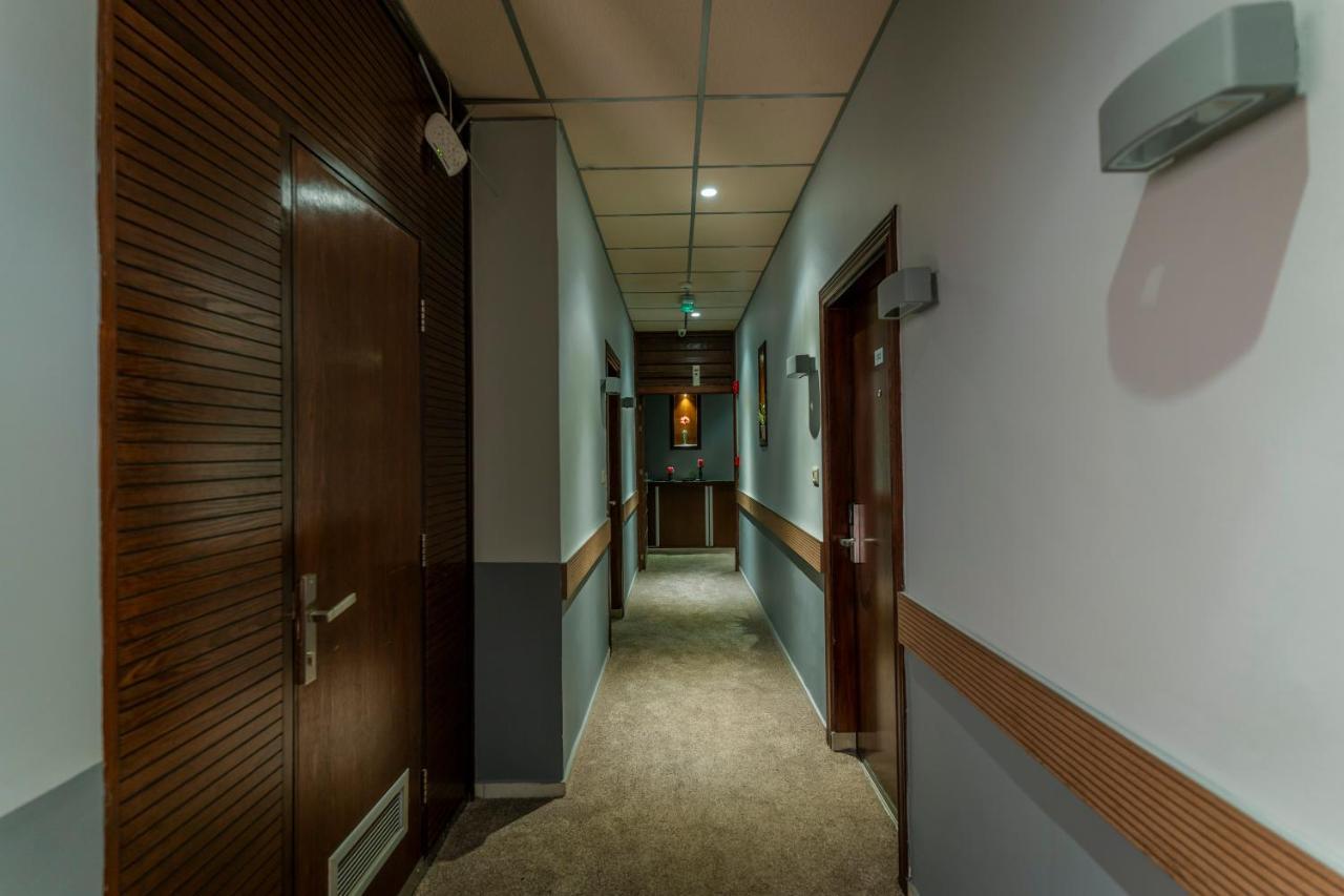 Baden Hotel Suites Amman Exteriör bild