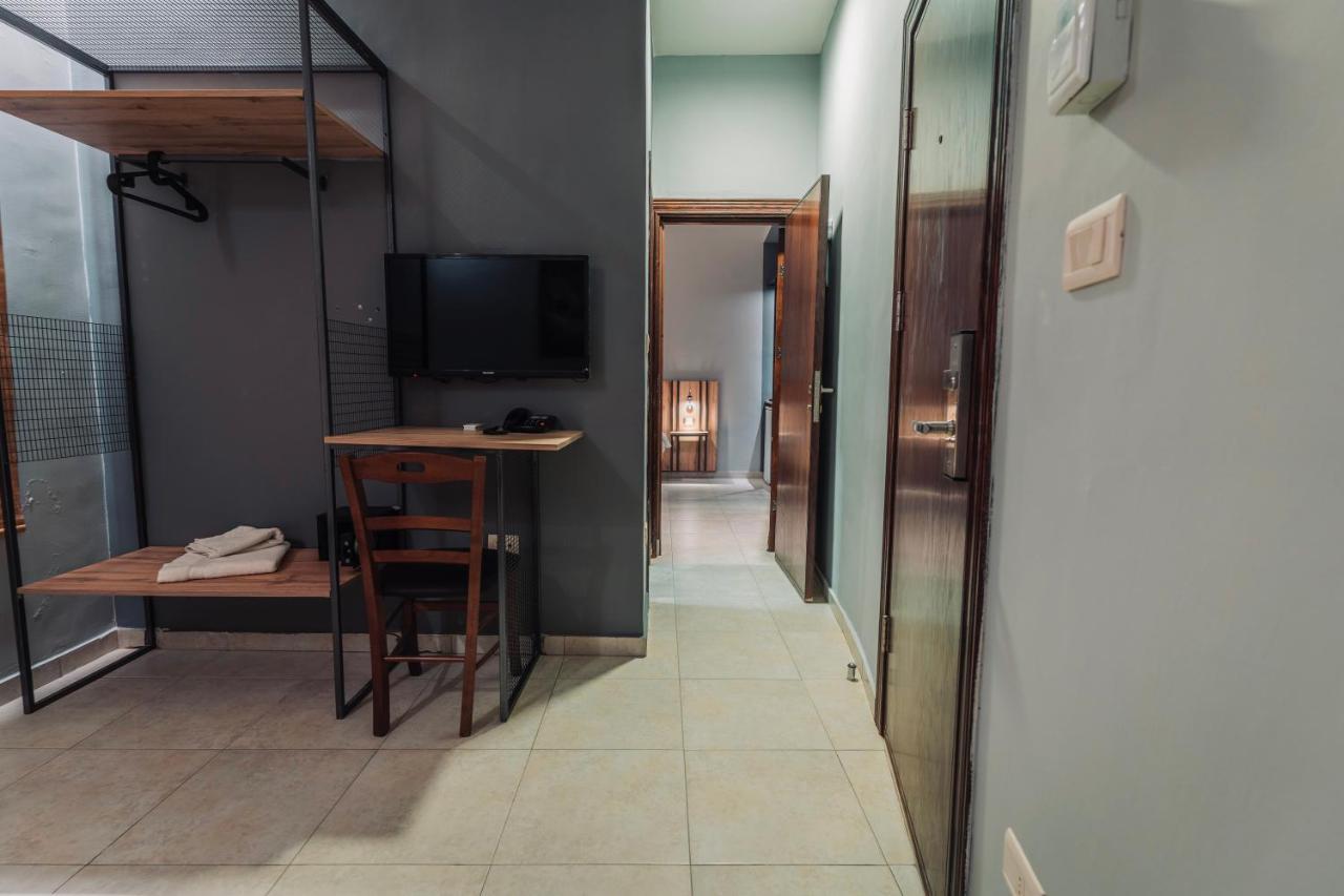 Baden Hotel Suites Amman Exteriör bild