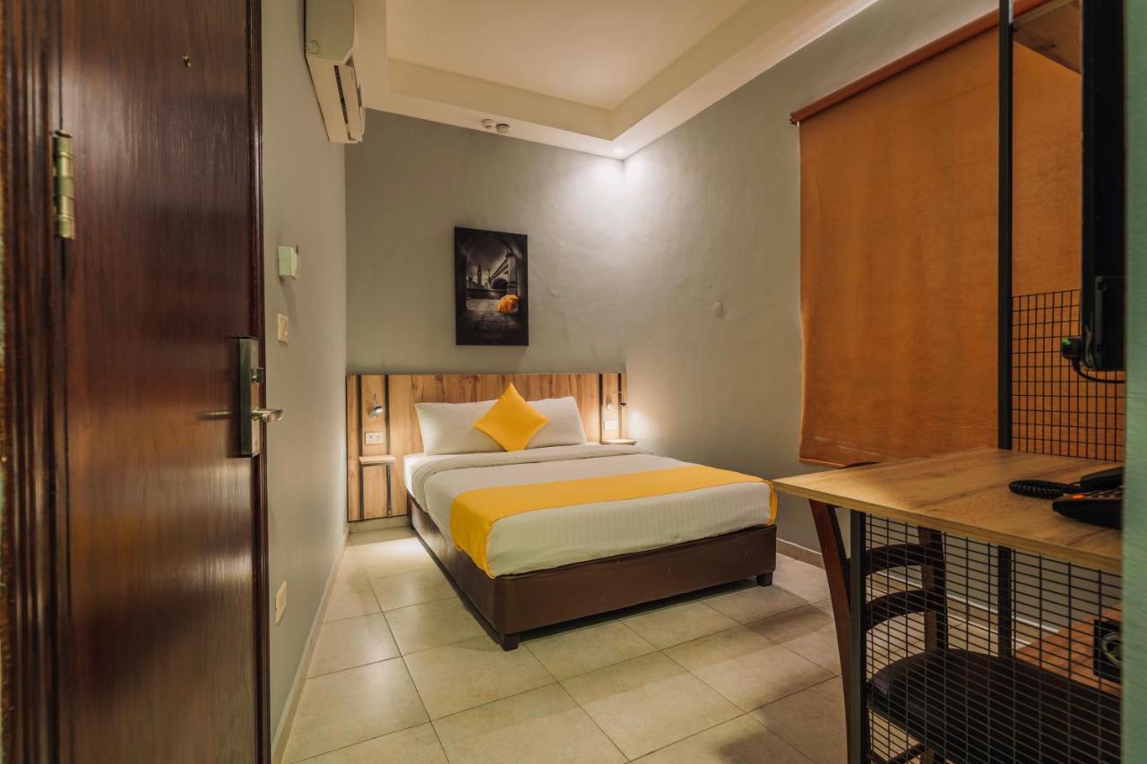 Baden Hotel Suites Amman Exteriör bild
