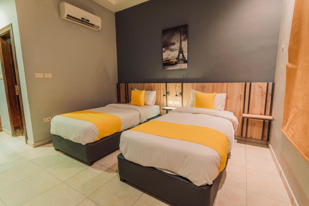 Baden Hotel Suites Amman Exteriör bild